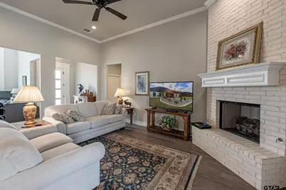 11858 Gillian Ct, Tyler, TX 75703 - Photo 7