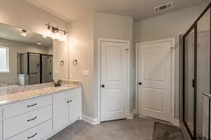 11858 Gillian Ct, Tyler, TX 75703 - Photo 13