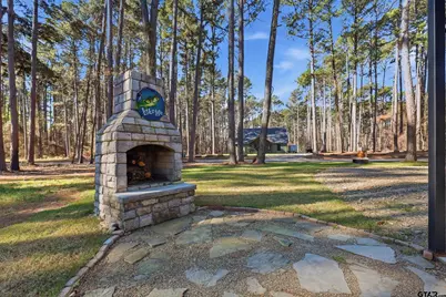 429 Wildwood Trl, Mt Vernon, TX 75457 - Photo 13