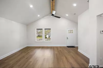 405 S Short Street, Troup, TX 75789 - Photo 9
