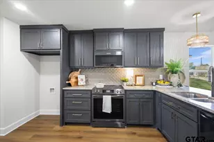 405 S Short St, Troup, TX 75789 - Photo 11