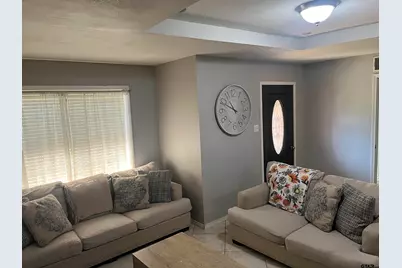 407 Fulton, Pittsburg, TX 75686 - Photo 3