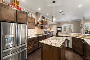 200 Country Club, Mount Pleasant, TX 75455 - Photo 21