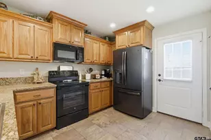 213 Freeman St, Lindale, TX 75771 - Photo 7