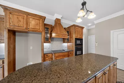 16542 Milwood Pl, Tyler, TX 75703 - Photo 13