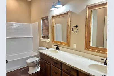 827 Cr 3808, Bullard, TX 75757 - Photo 11