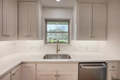 515 Range Road, Palestine, TX 75801 - Photo 17