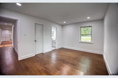 515 Range Road, Palestine, TX 75801 - Photo 13