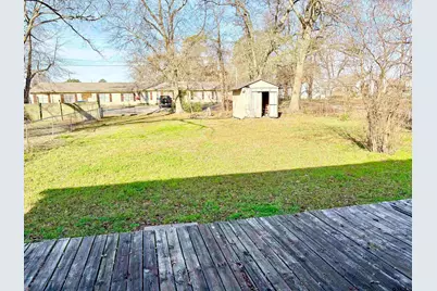 228 N Texas, Pittsburg, TX 75686 - Photo 23