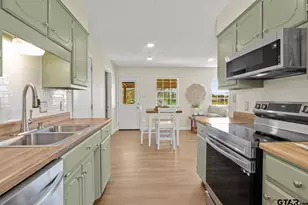 507A Fleming St, Mt Vernon, TX 75457 - Photo 9