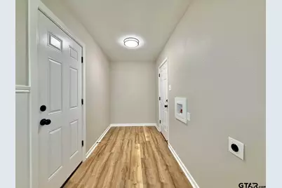 303 N Virginia Ave, Tyler, TX 75702 - Photo 9