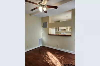 637 S Chilton Apt C, Tyler, TX 75702 - Photo 5