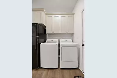 504 Neches St, Jacksonville, TX 75766 - Photo 9