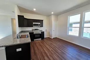 611 Park Central, Chandler, TX 75758 - Photo 5