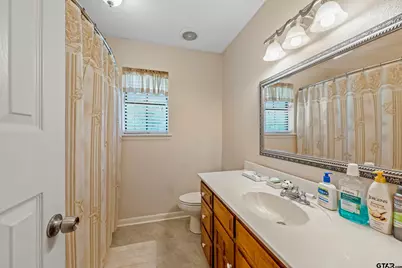 7715 State Hwy 64, Ben Wheeler, TX 75754 - Photo 19