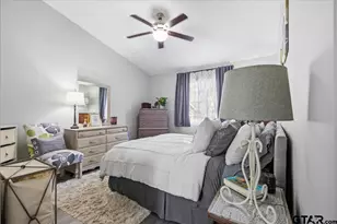 289 Acapulco Rd, Jefferson, TX 75657 - Photo 13