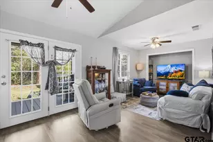 289 Acapulco Rd, Jefferson, TX 75657 - Photo 9