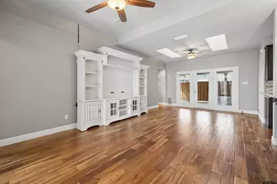 1409 Robbinwood Ct., Longview, TX 75601 - Photo 5