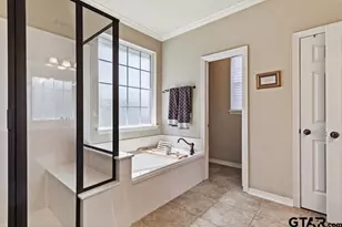 522 Susie, Chandler, TX 75758 - Photo 17