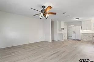 107 Mallory, Lindale, TX 75771 - Photo 17