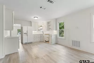 107 Mallory, Lindale, TX 75771 - Photo 15