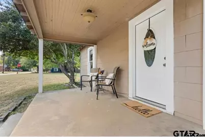 107 Mallory, Lindale, TX 75771 - Photo 3