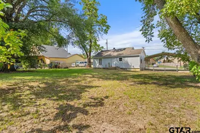 210 Cooper, Lindale, TX 75771 - Photo 21