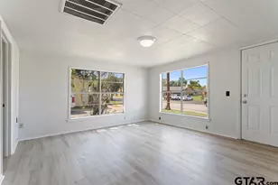 210 Cooper, Lindale, TX 75771 - Photo 7