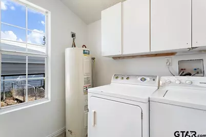 210 Cooper, Lindale, TX 75771 - Photo 19