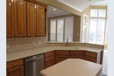 702 W Heritage, Tyler, TX 75703 - Photo 13