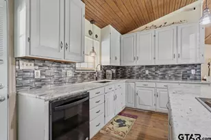 1887 Shiloh Estates Rd, Chandler, TX 75758 - Photo 11