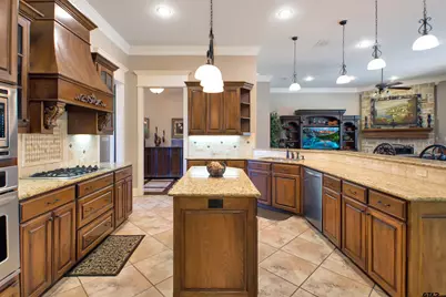 6518 Rochester Way, Tyler, TX 75703 - Photo 9