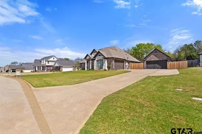 420 Coventry, Bullard, TX 75757 - Photo 3