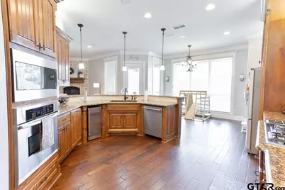 521 Susie St, Chandler, TX 75758 - Photo 15