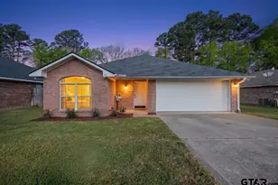 261 Frederick Cir, Flint, TX 75762 - Photo 1