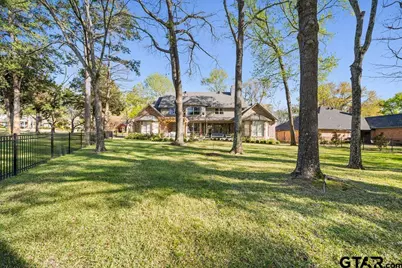 6601 Hollytree Circle, Tyler, TX 75703 - Photo 29