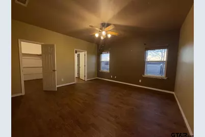 514 Chestnut, Van, TX 75790 - Photo 15