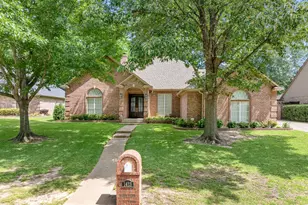 1413 Holly Creek Dr, Tyler, TX 75703 - Photo 1