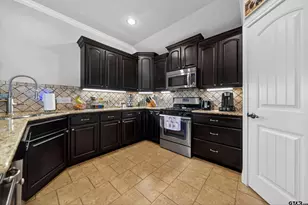 5830 Thompson Pl, Tyler, TX 75707 - Photo 13