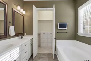 3942 Charleston Park, Tyler, TX 75701 - Photo 13