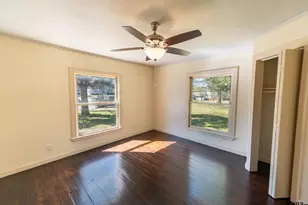 615 Holbrook St, Mt Vernon, TX 75457 - Photo 5