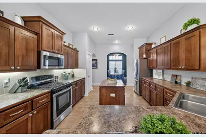 10926 Westhaven Cir, Flint, TX 75762 - Photo 9