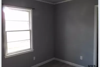 908 W Paschal, Troup, TX 75789 - Photo 11