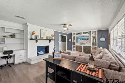 725 W Blair St, Mineola, TX 75773 - Photo 9