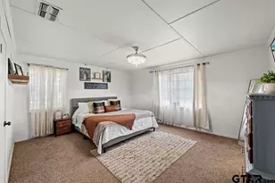 725 W Blair St, Mineola, TX 75773 - Photo 13