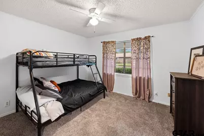 725 W Blair St, Mineola, TX 75773 - Photo 17