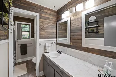 725 W Blair St, Mineola, TX 75773 - Photo 19