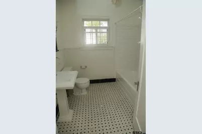 628 Troup, Tyler, TX 75701 - Photo 13