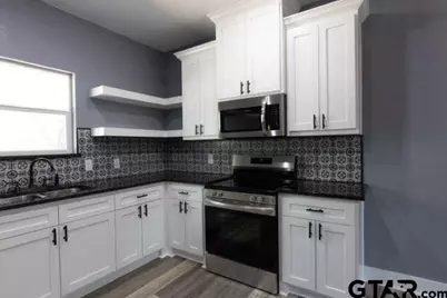 190 Private Road 8503, Ben Wheeler, TX 75754 - Photo 5