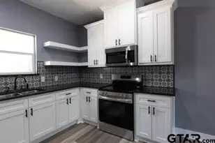 190 Private Rd 8503, Ben Wheeler, TX 75754 - Photo 5